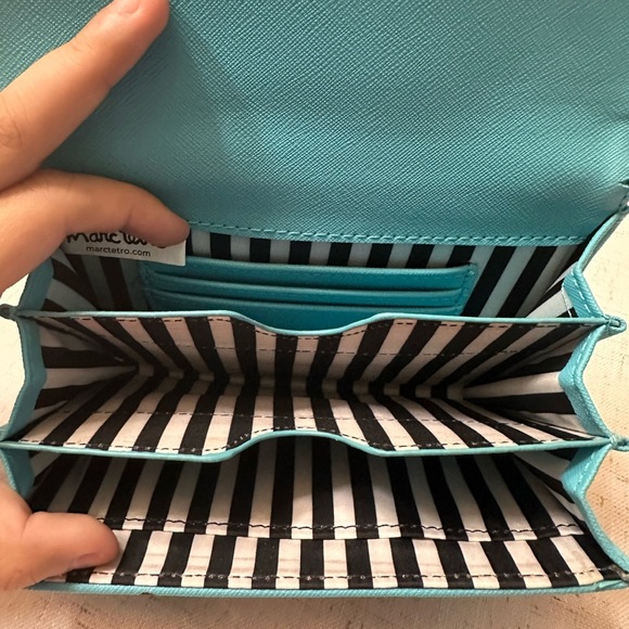 Marc Tetro Blue Dog Wallet 🐾🐾 - Picture 7 of 7